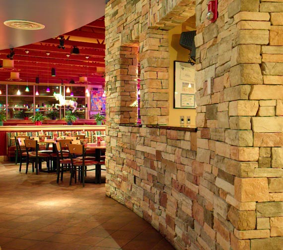 Red Robin Dining Room